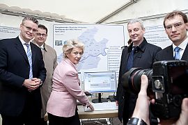 Oberbürgermeisterin Dr. h. c. Petra Roth startet erstes Virtuelles Kraftwerk in Frankfurt - Foto: Dirk Dick